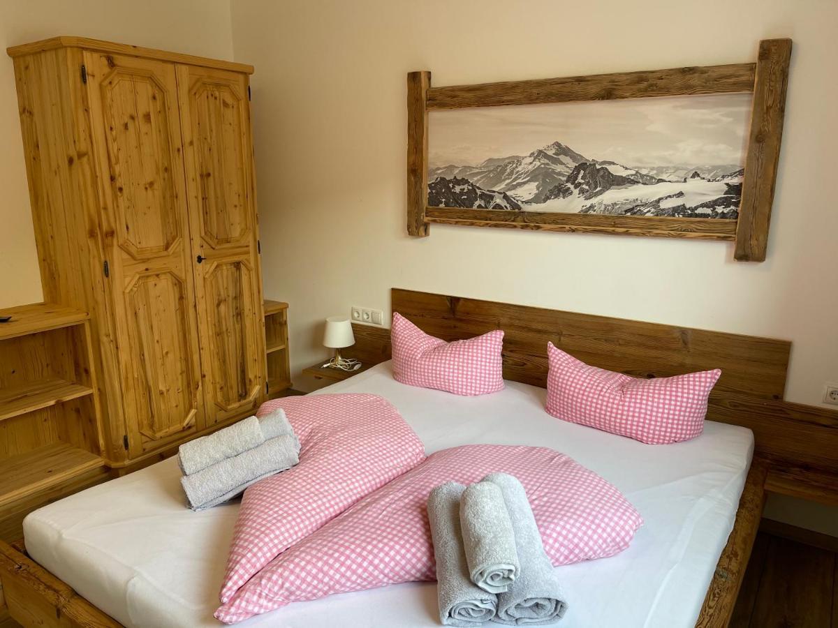 Chalet Fuegen *